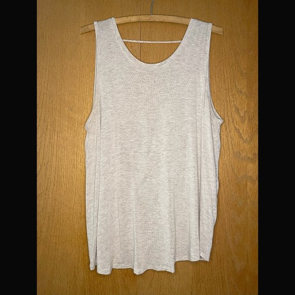 Athleisure Cream Tank Top with Open Back Size L - Picture 1 of 3